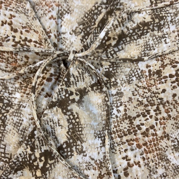 STACCATO Animal Print V-Neck Faux Wrap Front Animal Print Long Sleeve Blouse - Picture 10 of 14